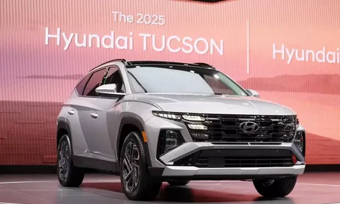 Loạt ảnh "nóng" Hyundai Tucson 2025 vừa được vén màn với diện mạo mới, thêm bản tiết kiệm xăng